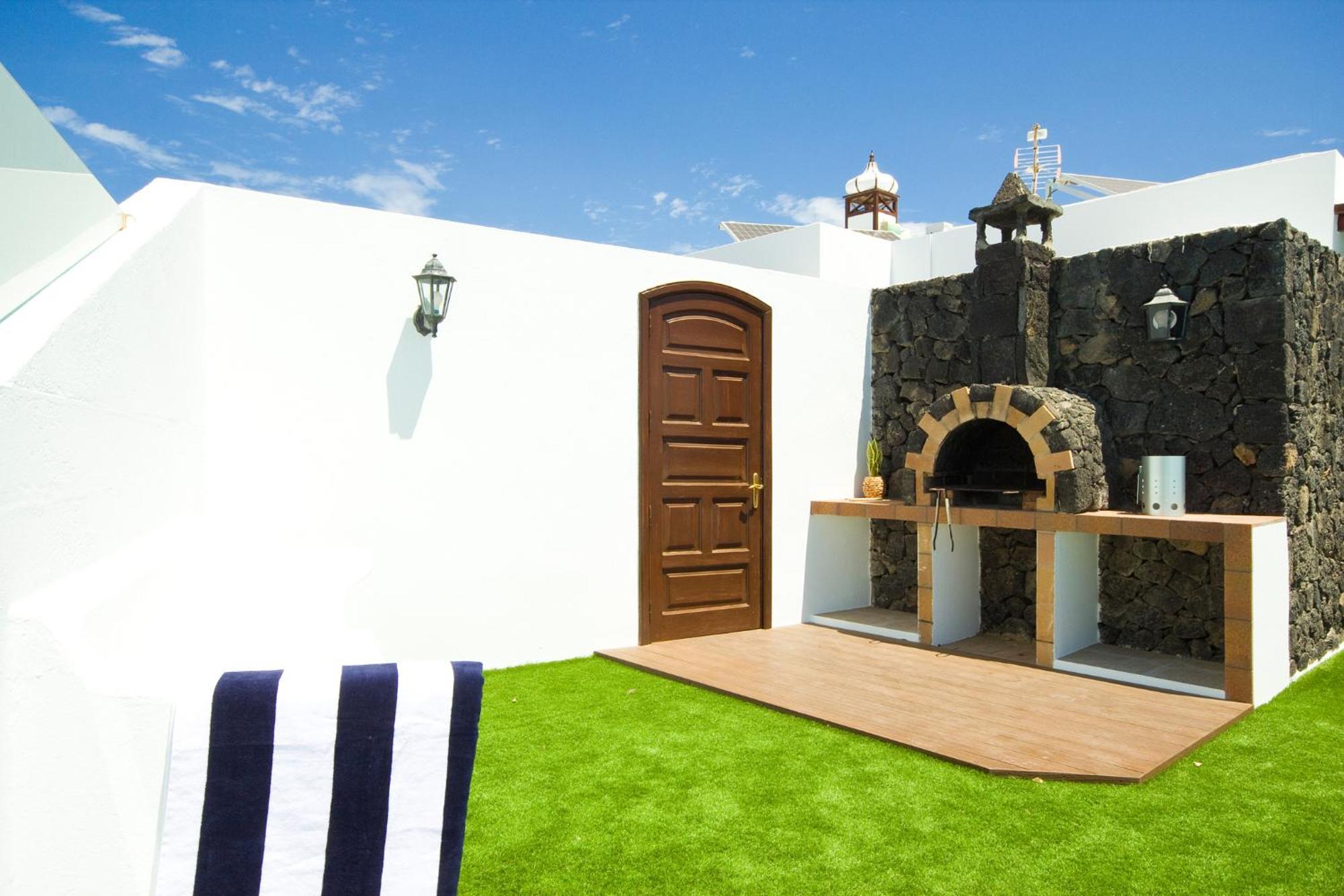 Villa El Golfo - By Az Rentals Puerto del Carmen  Buitenkant foto